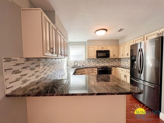 Building Photo - Beautiful 4 bedroom home in South Crestview!