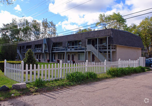 Building Photo - Legacy On The River