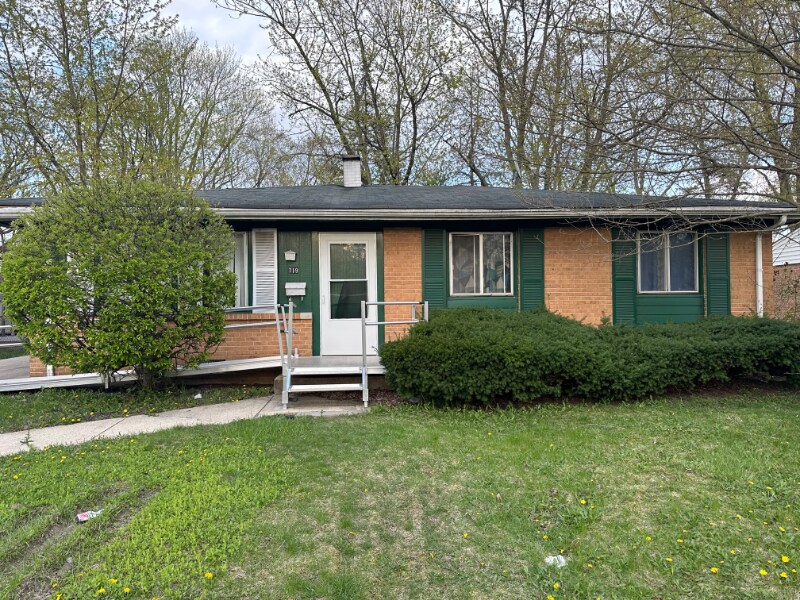 719 Blackhawk Dr, University Park, IL 60484 House Rental in