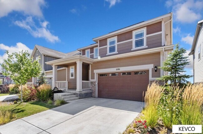Foto del edificio - Sprawling Newer Construction Home