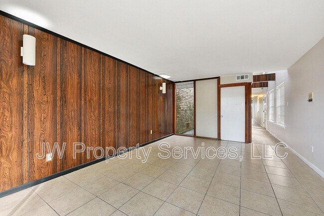 Foto del edificio - 309 Lilac St