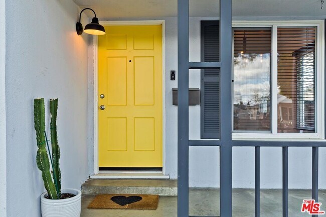 Building Photo - 6533 Rubio Ave