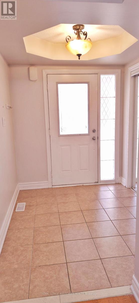 Photo du bâtiment - 109 Atherton Ave