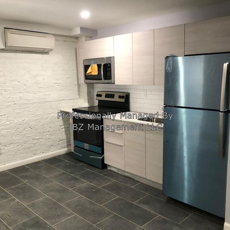 Foto principal - 7 N Carey St