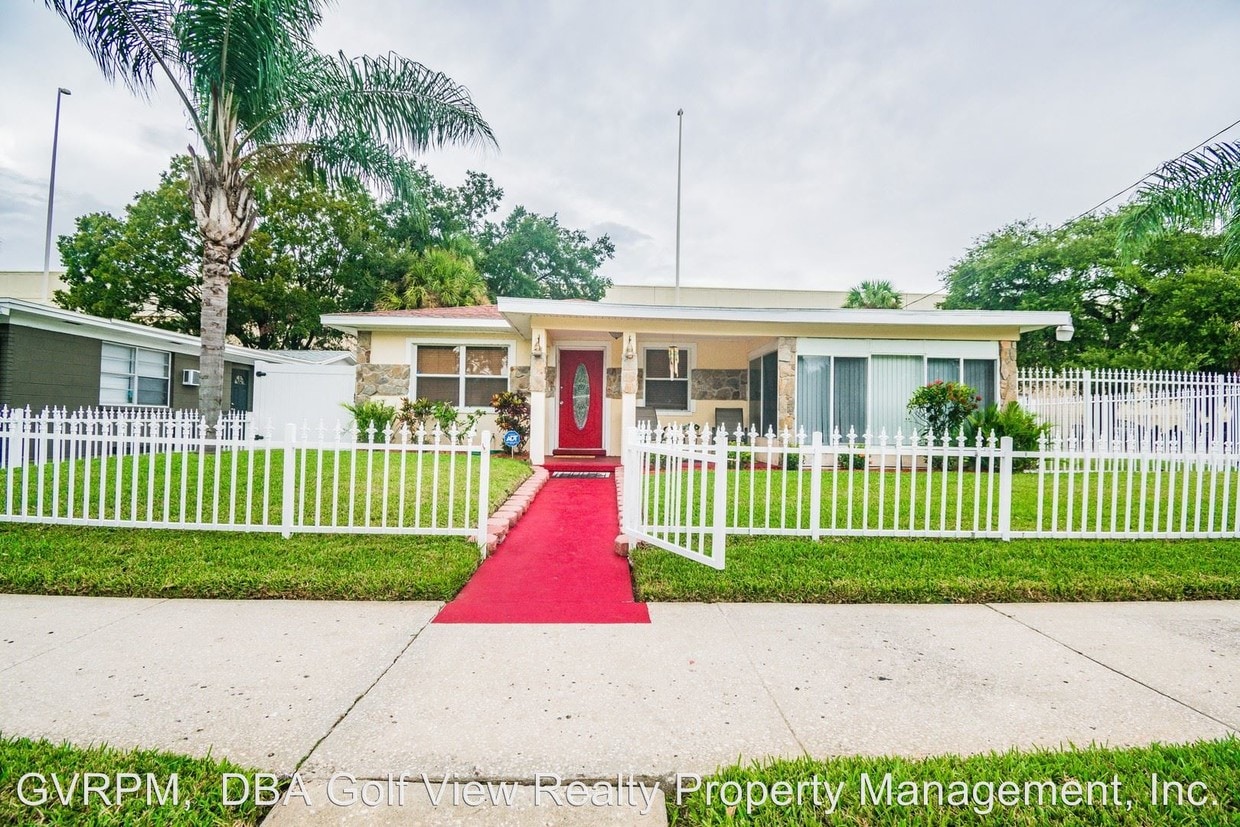 Primary Photo - 4 br, 2 bath House - 1501 W La Salle St
