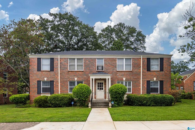 Foto del edificio - 2504 Mountain Brook Cir