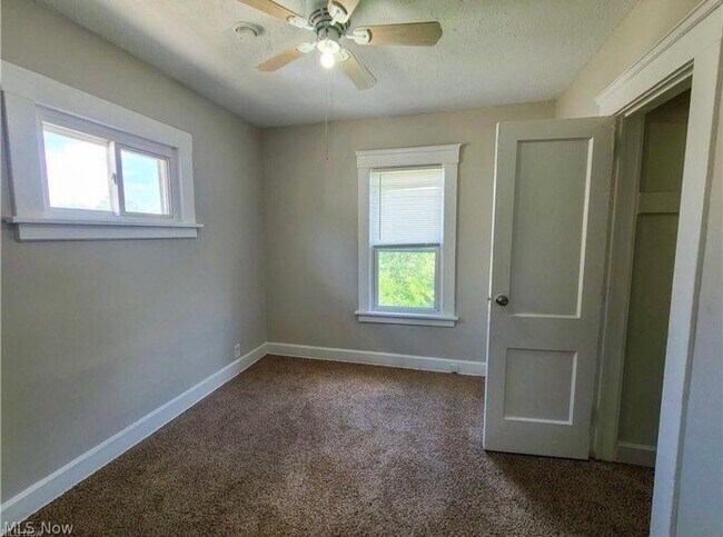 Bedroom - 4025 E 144th St