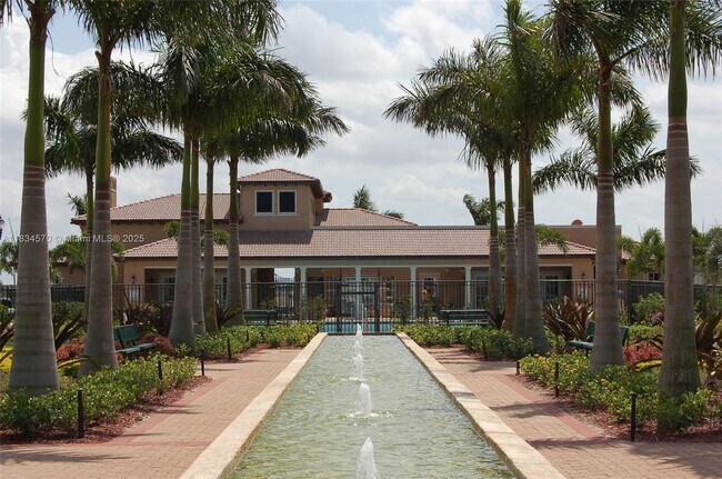 Building Photo - 983 SW 147th Ave