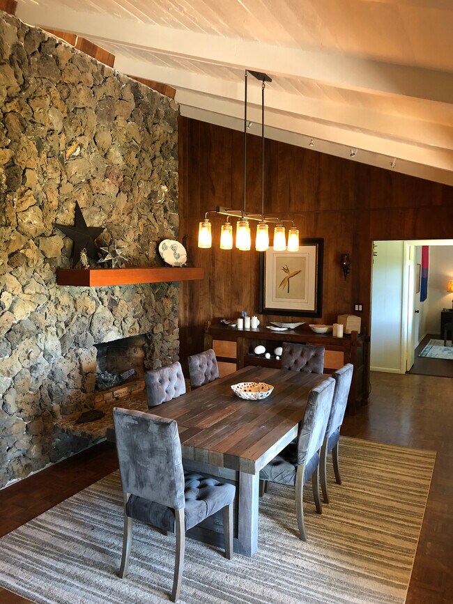 Dining Room - 65-1204 Kahawai St