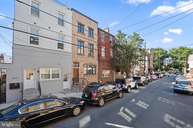 Building Photo - 750 S 9th St