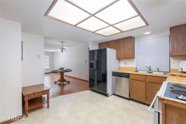 Building Photo - 3 br, 2 bath House - 966 Crosley Dr