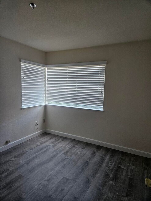 Daly City Village in the Park 2 bedroom 2 bathroom Condo