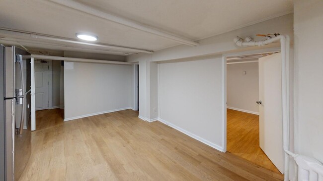 Building Photo - 143 MacLaren