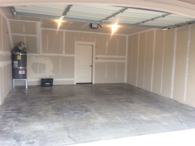 Foto del edificio - 3 br, 2.5 bath Townhome - 231 North 33rd C...