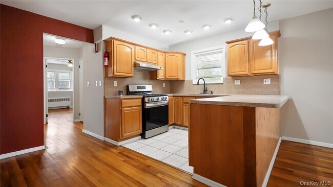 Foto del edificio - 3610 Baychester Ave