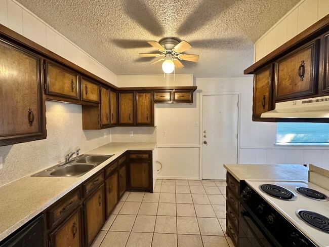 Foto del edificio - 7805 Memphis Ave