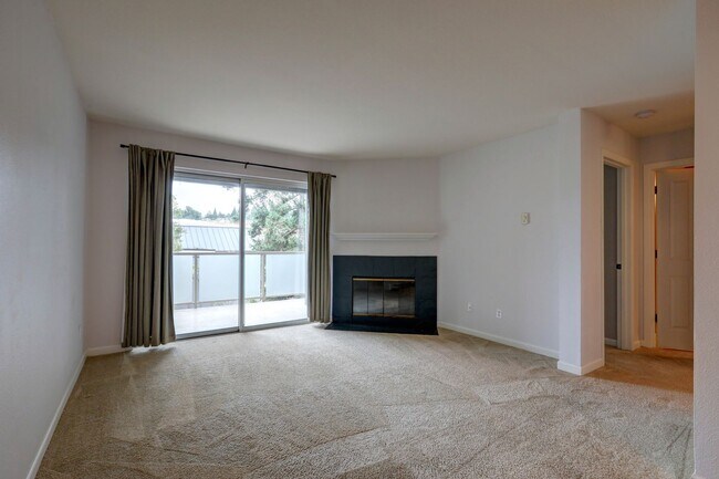 Foto del edificio - Spacious 1bd, 1ba Condo Available in Perfect Mercer Island Location!