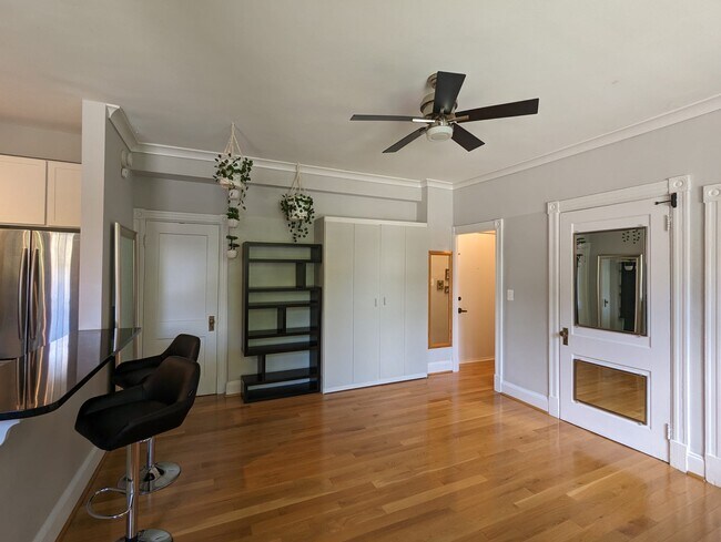 Foto del edificio - 3220 17th St NW