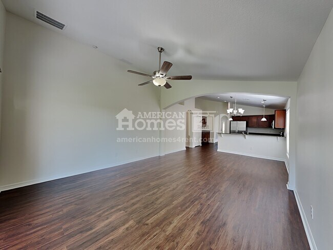 Building Photo - 1742 Plantation Oak Drive