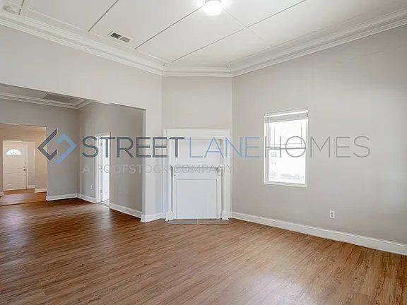 Foto del edificio - 119 Wellington St