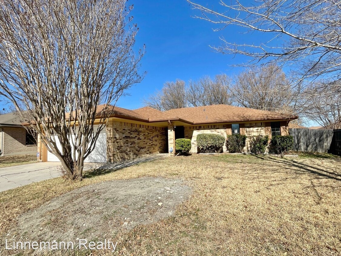 Primary Photo - 3 br, 2 bath House - 115 South Brook Drive