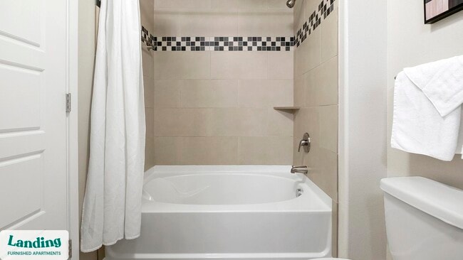 Foto del edificio - 1260 E University Dr