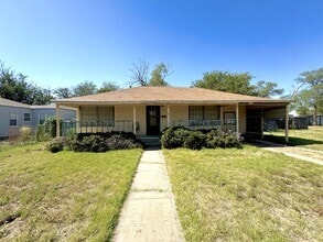 Building Photo - 1326 Hillcrest St