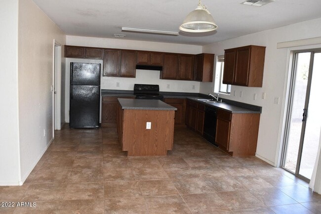 Building Photo - 450 E Maddison St