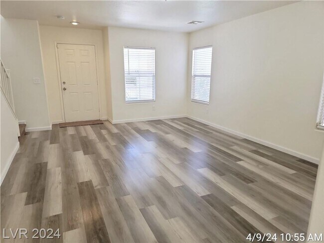 Foto del edificio - 3 BED, 2.5 BATH HOME IN THE SE AVAILABLE NOW