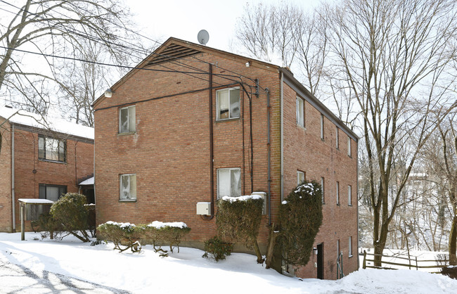 Building Photo - Melwood Manor