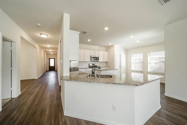 Building Photo - 1215 Chapel Hill Dr