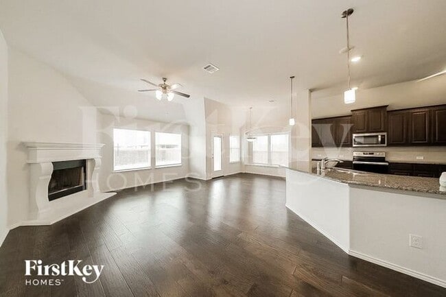 Building Photo - 2552 Silver Fox Trl