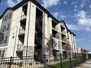 Building Photo - 1141 E 1320 S