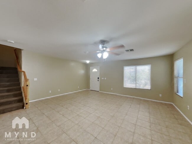 Building Photo - 672 W Barrus St