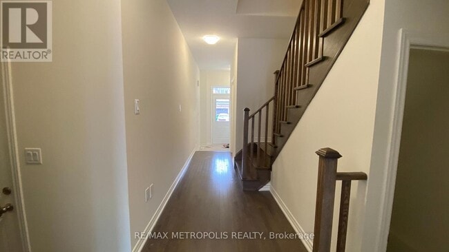 Building Photo - 108 Adventura Rd