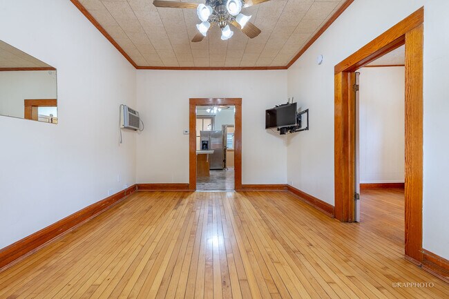 Foto del edificio - 3215 S Green St
