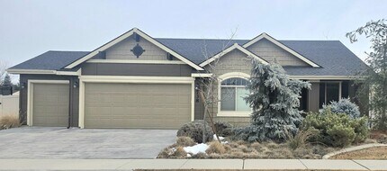 Building Photo - 738 N Foudy Pl