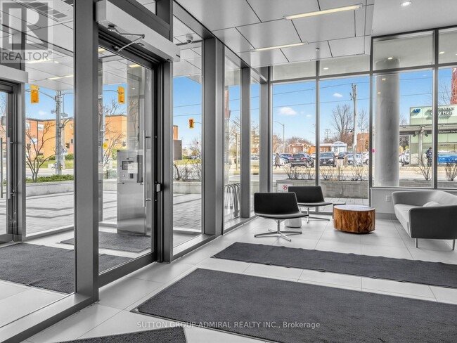 Building Photo - 85 Duke St W