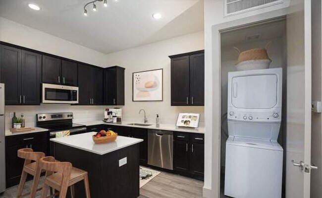 Photo - 1 bedroom in Houston TX 77006 Apartment