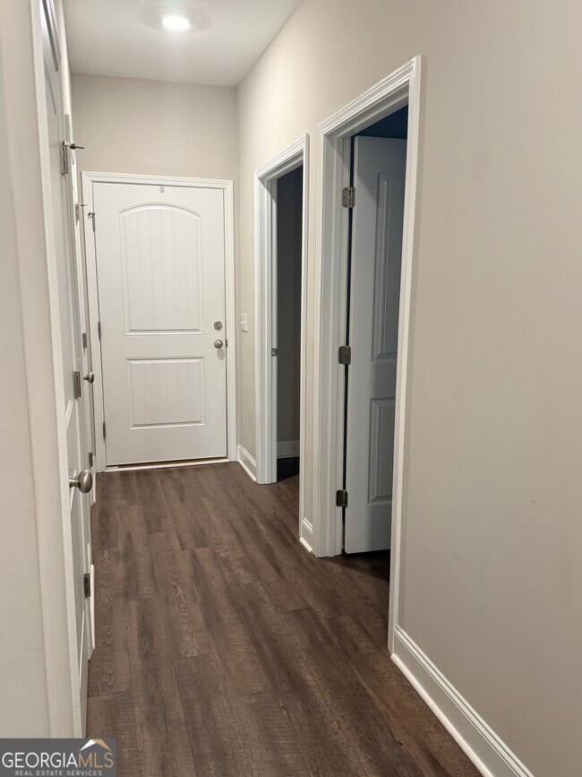 Foto del edificio - 514 Winter Wy.