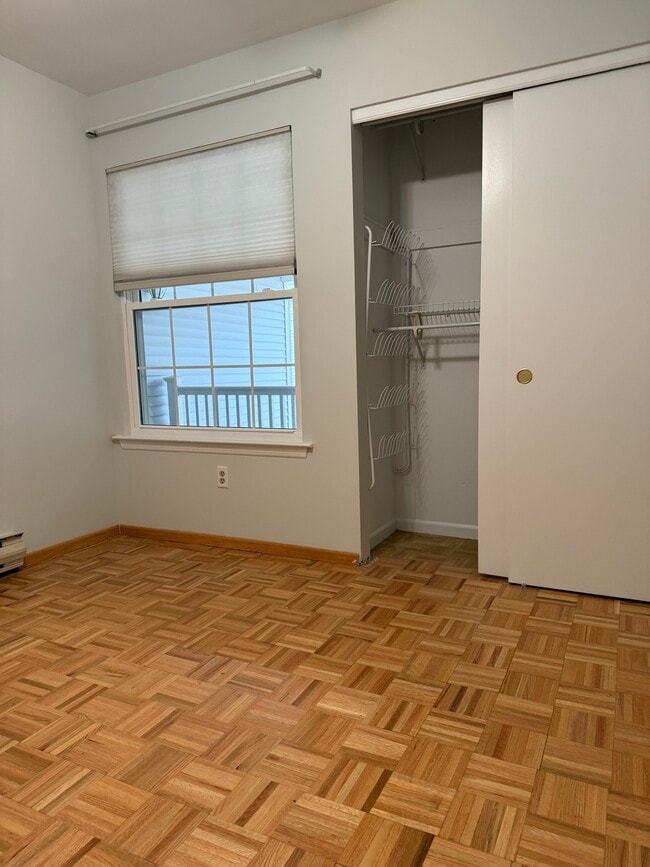 Foto del edificio - 80 Mountain Ct