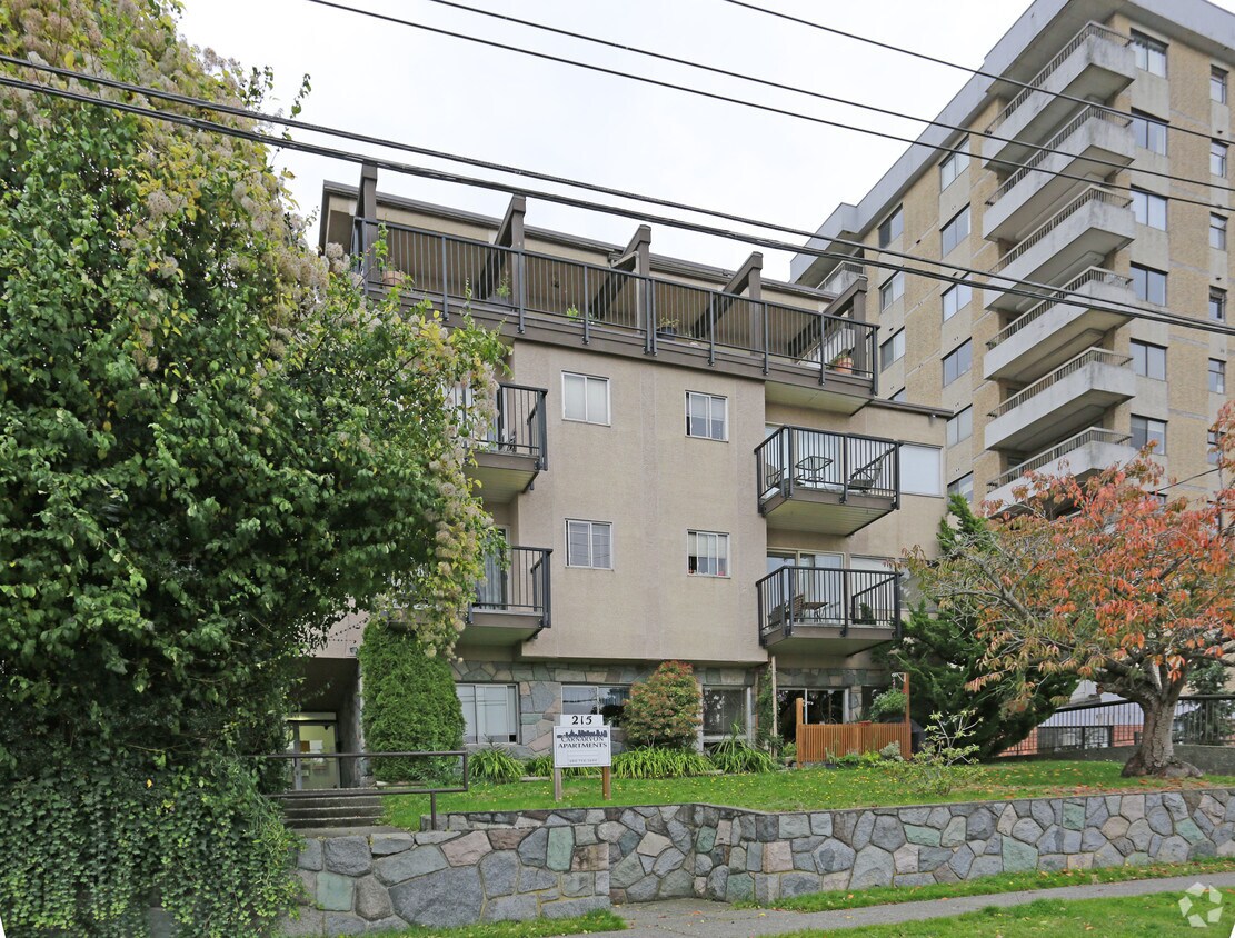 Building Photo - Carnarvon Apartments