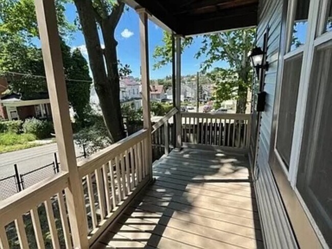 Building Photo - 405 Millbridge St