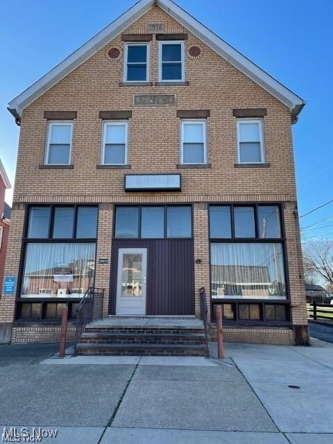 29522 Euclid Ave Wickliffe, OH 44092 – photo 1 of 11