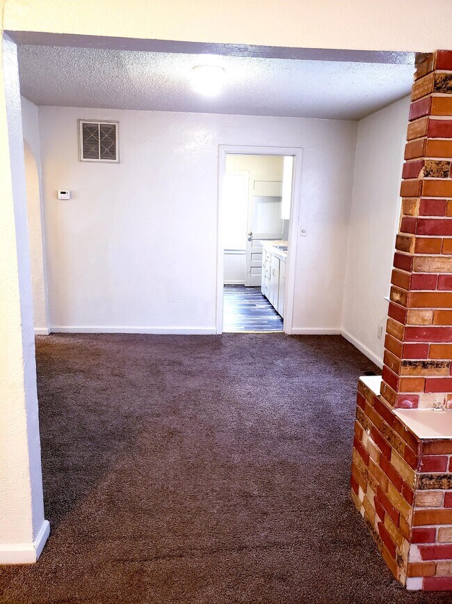 Foto del edificio - 3612 E 13th St N