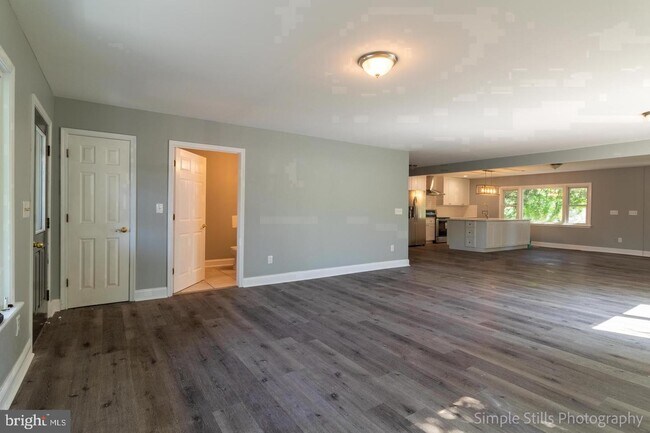 Building Photo - 56 Davis Rd