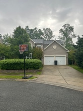 Building Photo - 46123 Gooseneck Dr