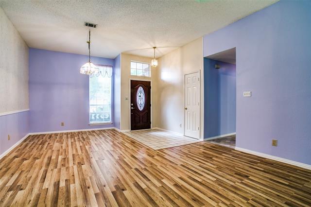 Foto del edificio - 2110 Wedgewood Dr