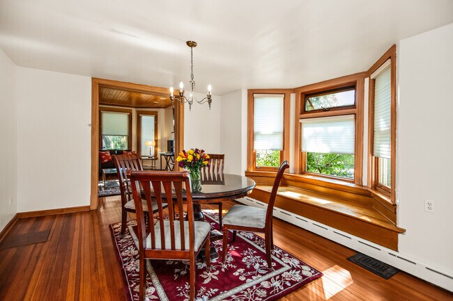 Foto del edificio - 4634 N Kennicott Ave