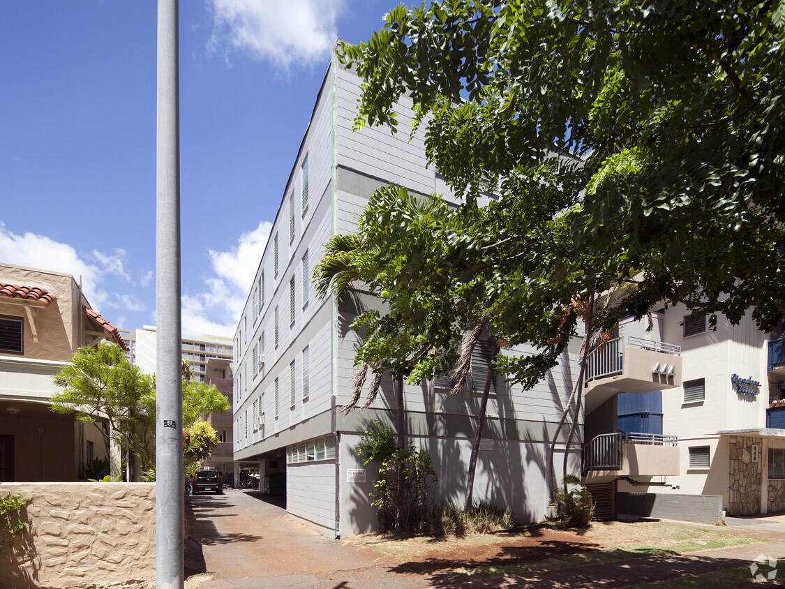 Building Photo - 444 NAMAHANA St